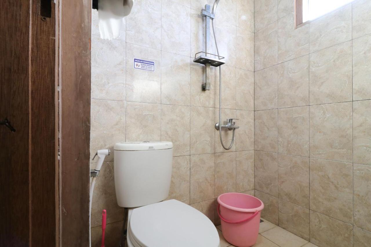 Lembur Incu Syariah Villa & Resto Lembang Exteriör bild