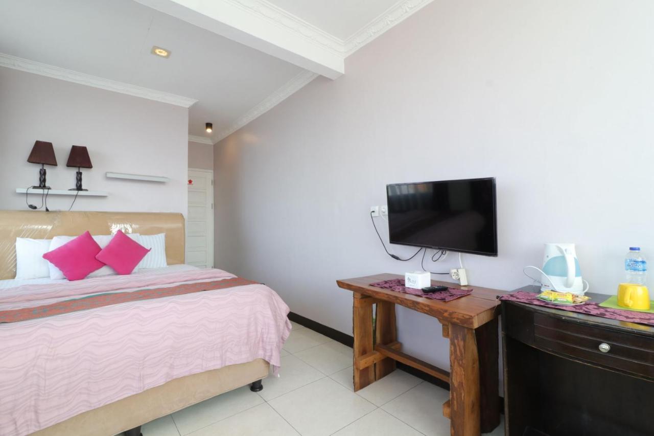 Lembur Incu Syariah Villa & Resto Lembang Exteriör bild